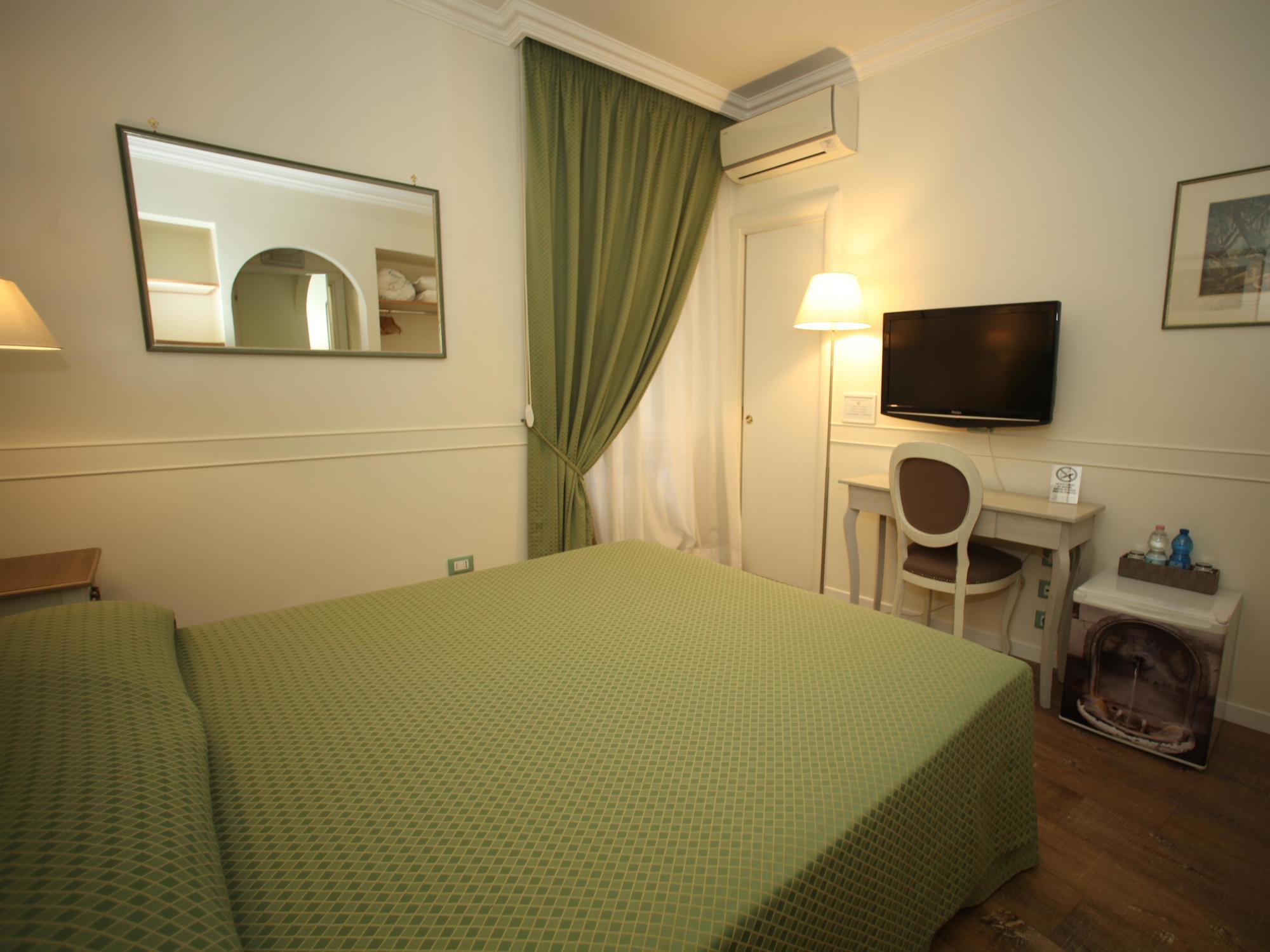 Residenza Ponte Sant'Angelo Hotel Rome Exterior photo