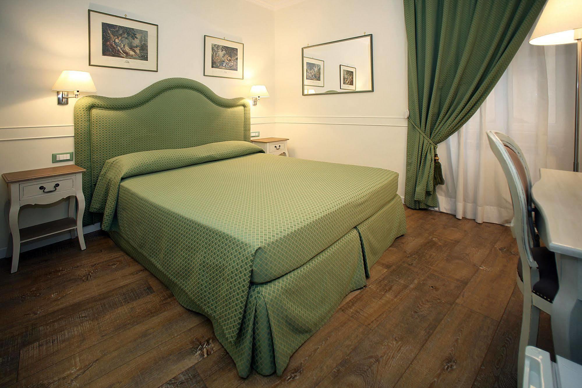 Residenza Ponte Sant'Angelo Hotel Rome Exterior photo
