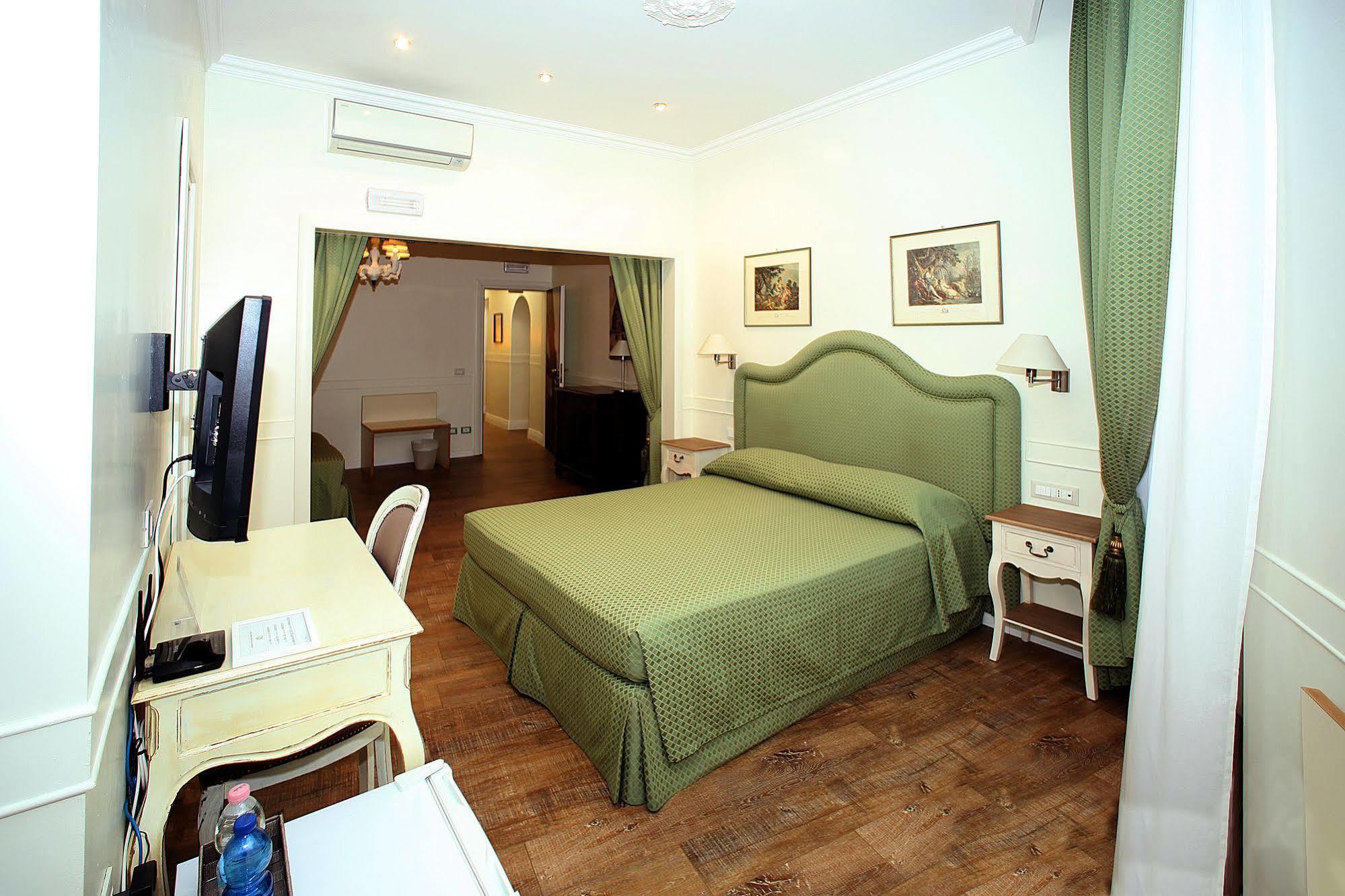 Residenza Ponte Sant'Angelo Hotel Rome Exterior photo